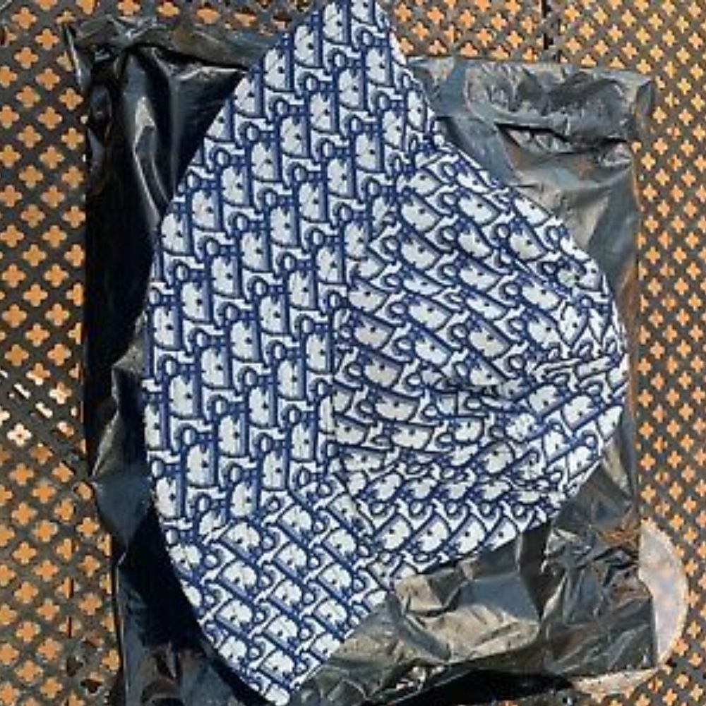 Vintage christian dior oversized bucket hat